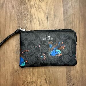 *Coach Wristlet*